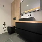 2 Bedroom Penthouse * Όλμπια