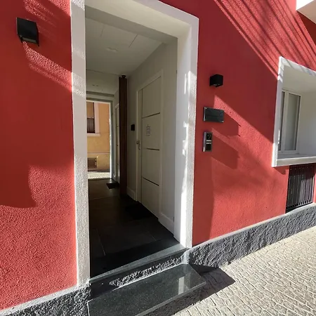 2 Bedroom Penthouse Διαμέρισμα *