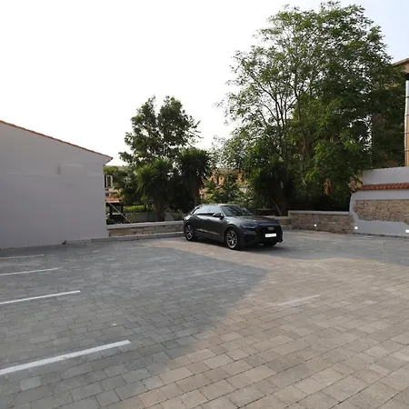 2 Bedroom Penthouse * אולביה