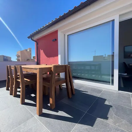 דירה 2 Bedroom Penthouse אולביה