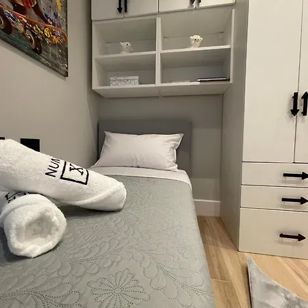 2 Bedroom Penthouse * אולביה