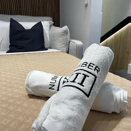 아파트 2 Bedroom Penthouse *