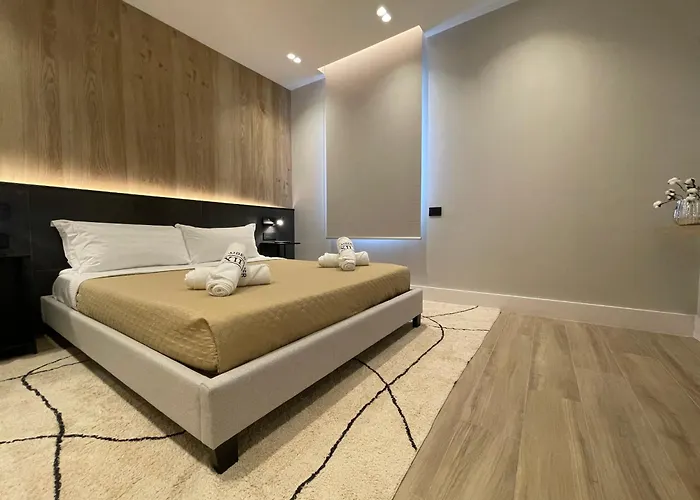 Apartment 2 Bedroom Penthouse *